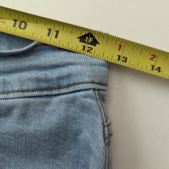 Levi's Mom Jean High Rise Ankle Jeans  Size 26 Women's Light Wash - Picture 5 of 14